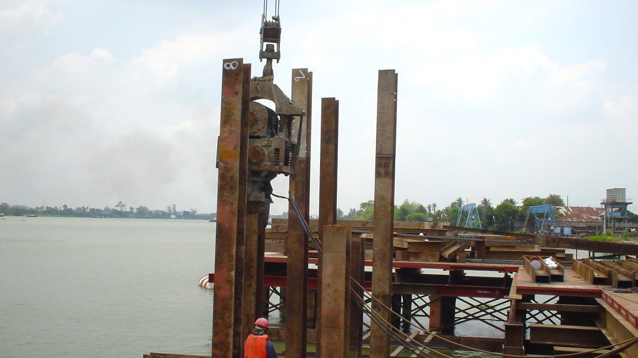 Nonthaburi Bridge